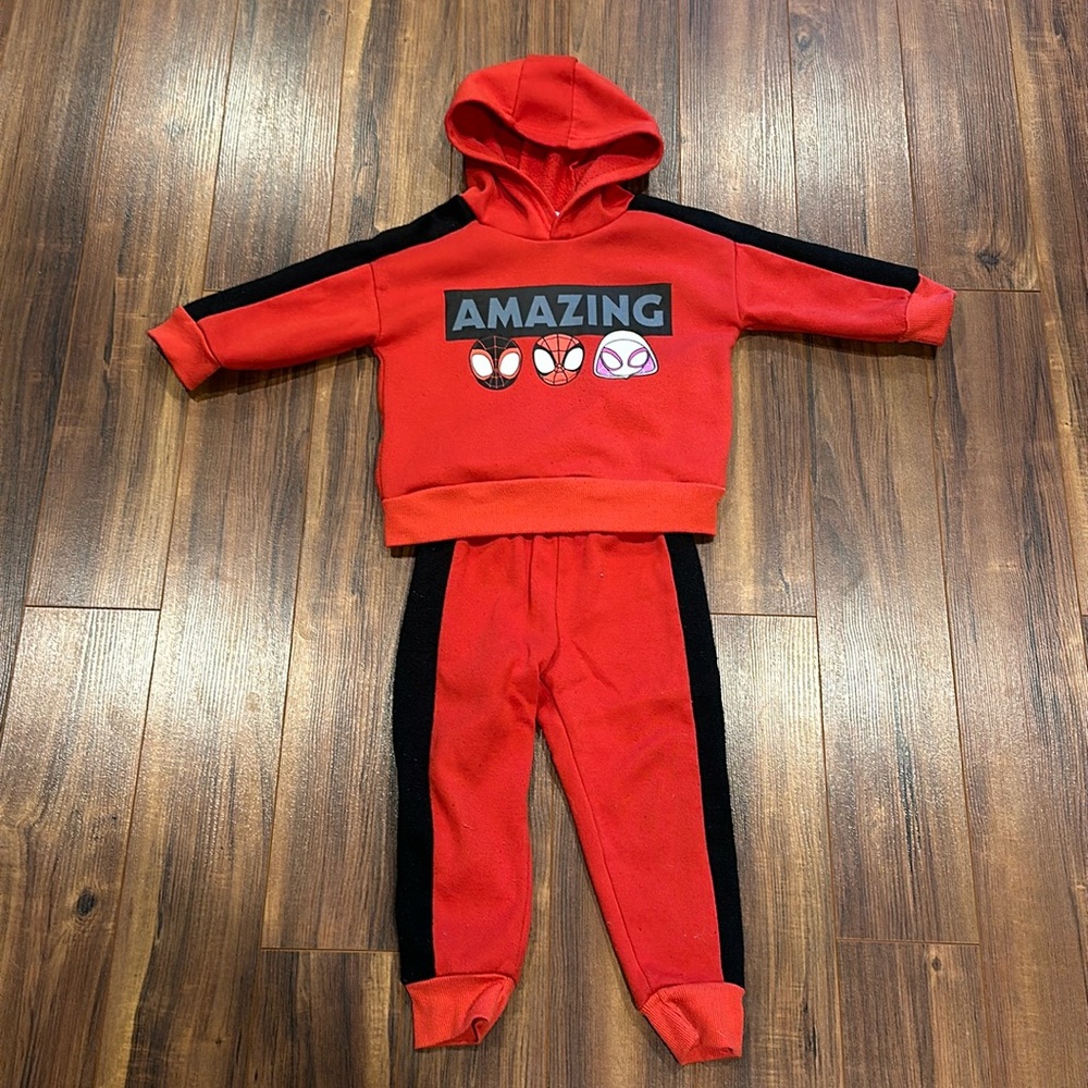 Spidey and his Amazing Friends sweatshirt & sweatpants set